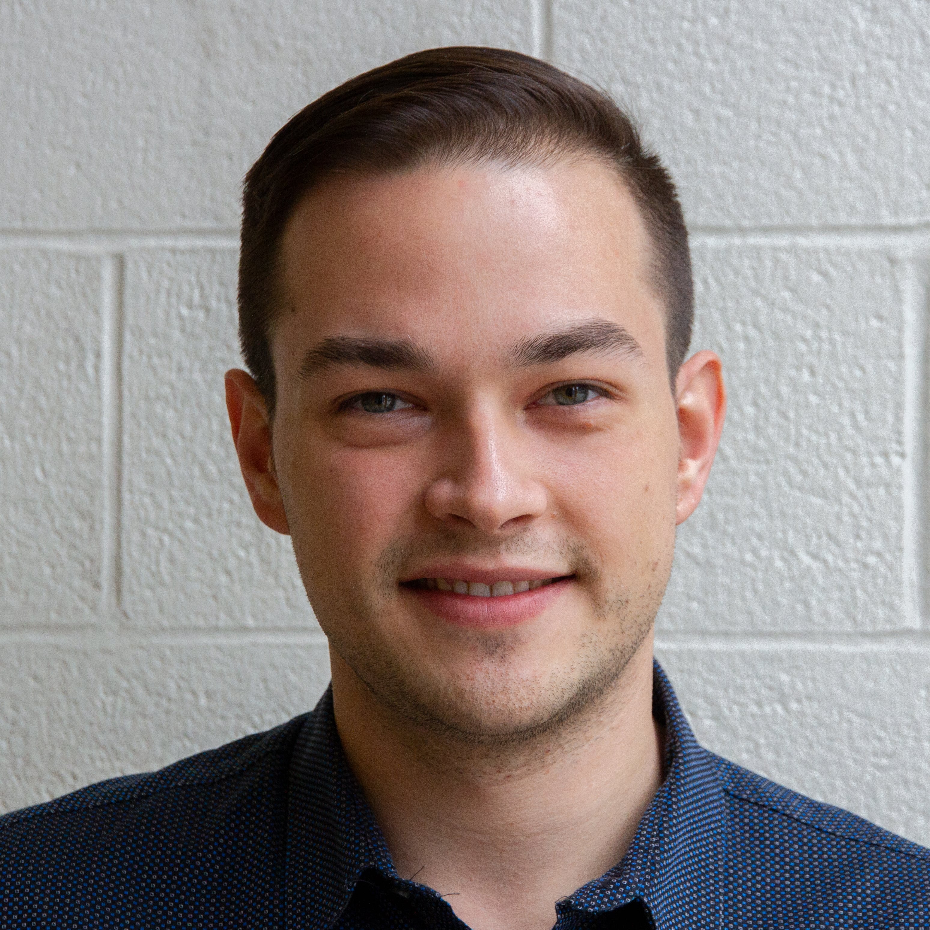 Alex Bihuniak Headshot