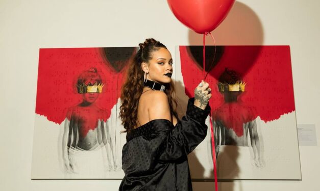 Rihanna Fans ‘Anti’ Physical CDs