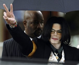 3 stations ban Jackson music after Leaving Neverland accusations