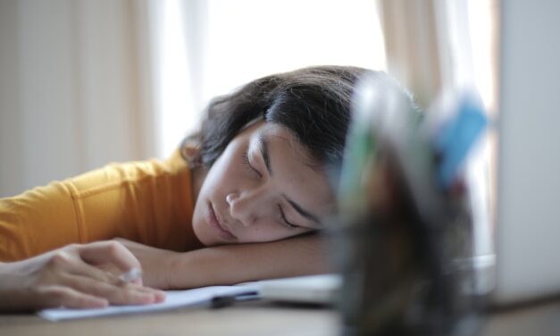 Students need to develop routines to overcome COVID-somnia