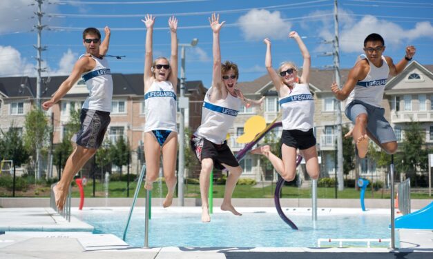 Lifesaving Society lowers age to become a Canadian lifeguard