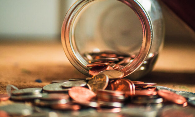 EDITORIAL: Teachers can assist Canadians in improving their financial literacy