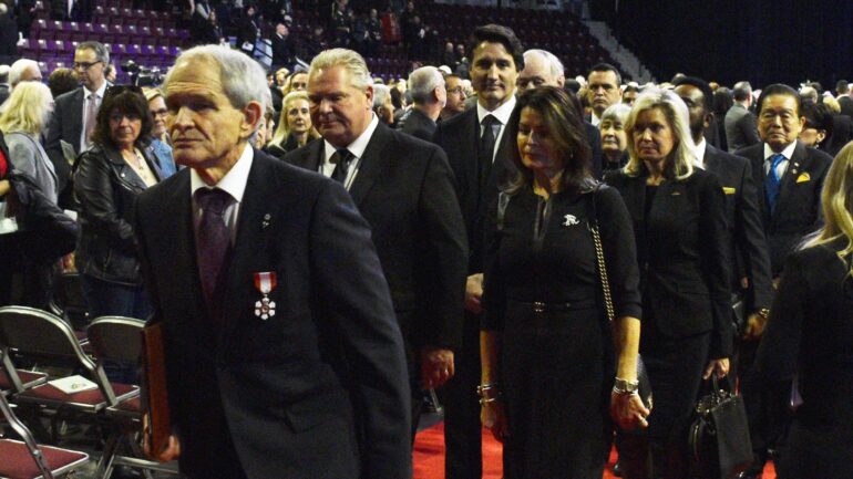 Various politicians, including the Ontario premier, Canadian prime minister, and Mississauga mayor leave Hazel McCallion's funeral blog