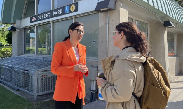 Bailão attempts to talk to Toronto transit riders