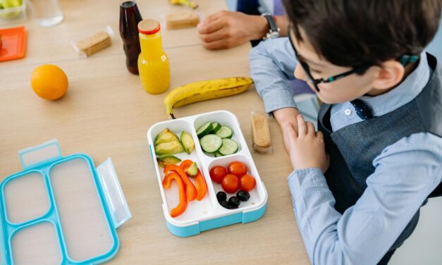 Feds launch $1B national school food program, begins next school year